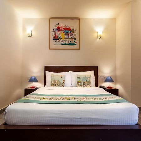 Shree Anand Dham Hotel Vrindāvan Esterno foto